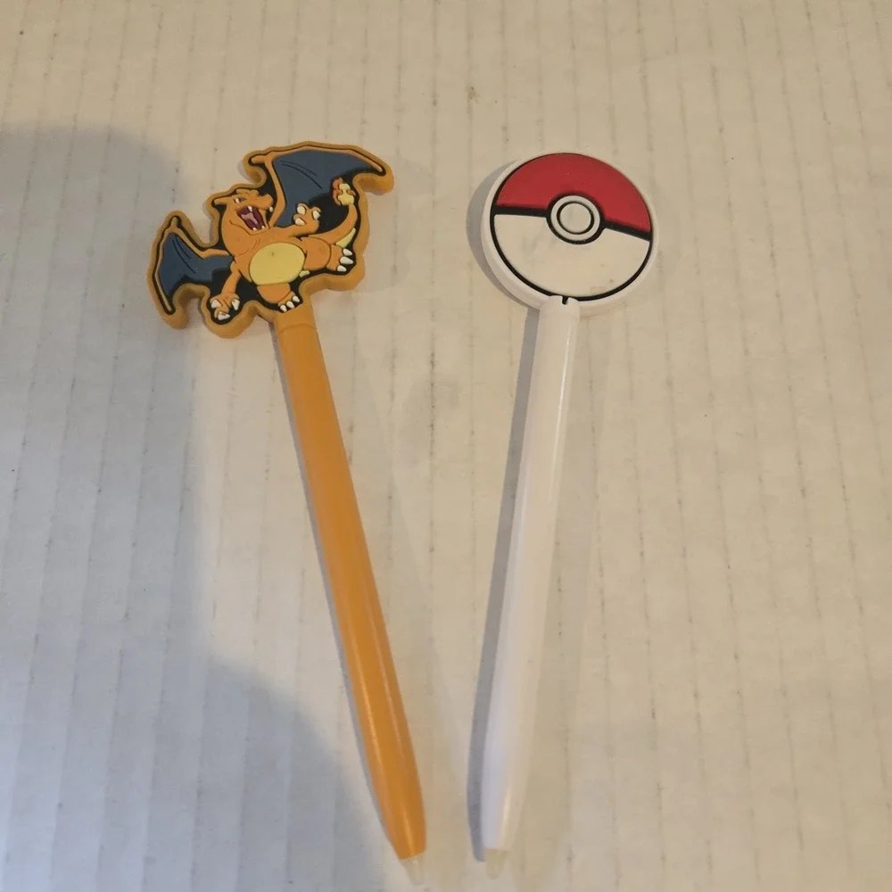 Two! 2016 POKEMON CHARIZARD NINTENDO 3DS STYLUS PEN EXCELLENT PREOWNED CONDITION